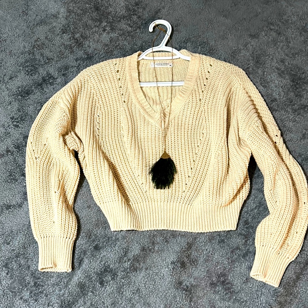 V-neck cream crop top sweater